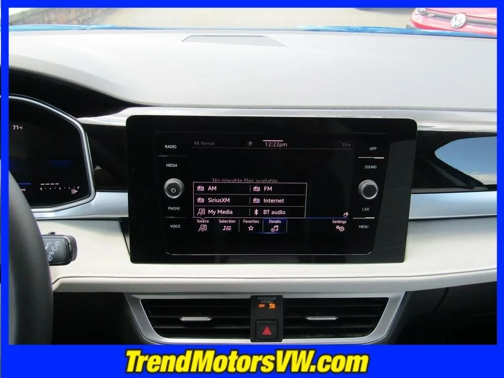 2025 Volkswagen Taos SE - Photo 26