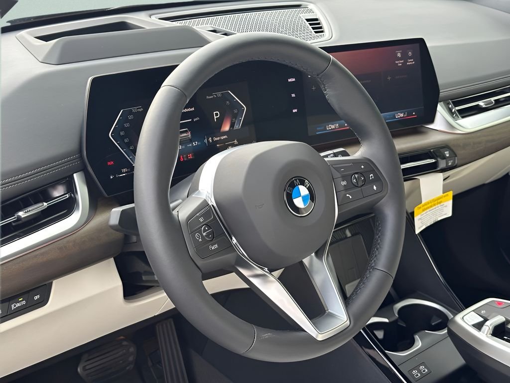 New 2026 Cape York Green Metallic BMW xDrive28i image 13