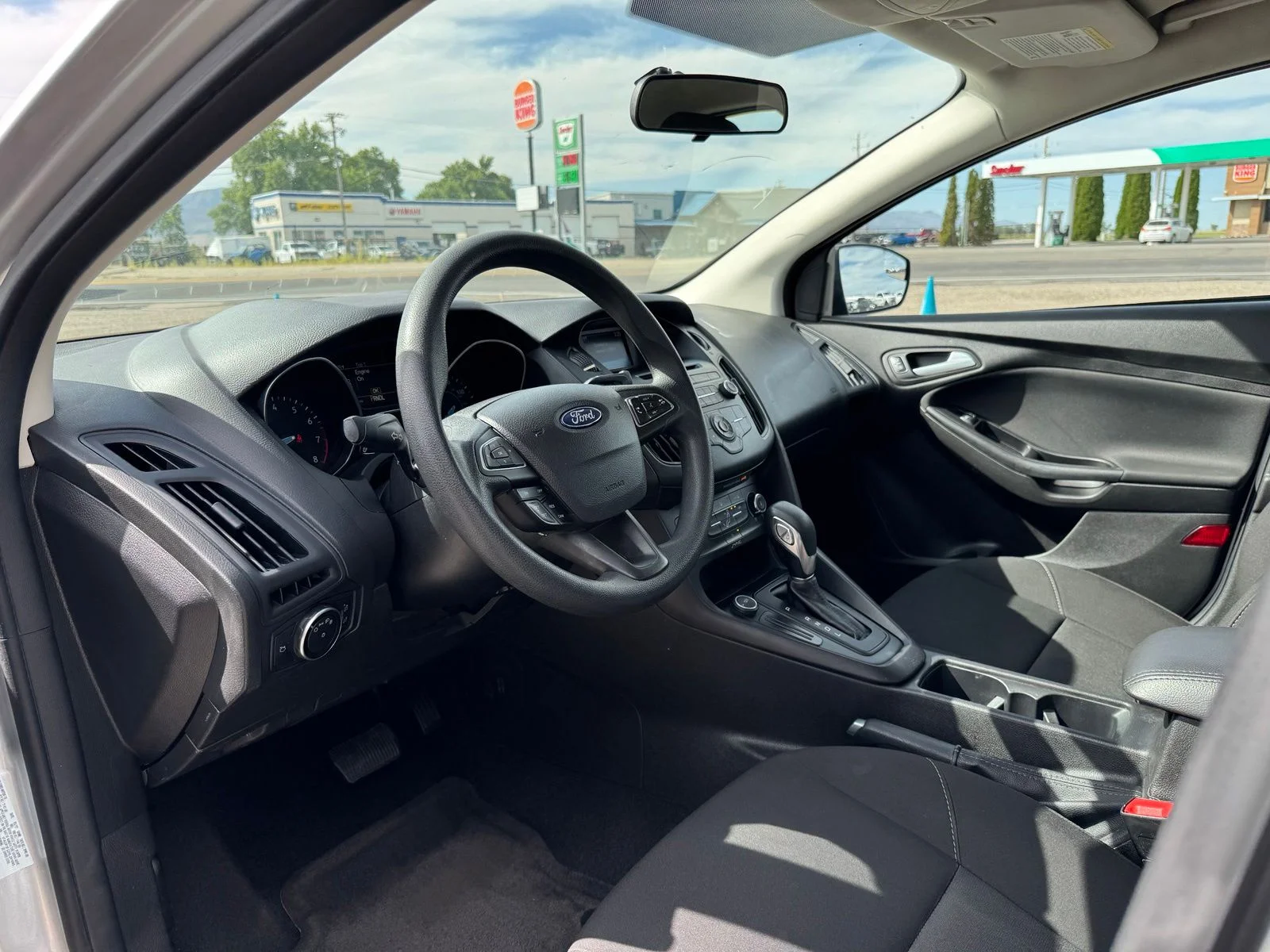 Used 2017 Silver Ford SE image 13