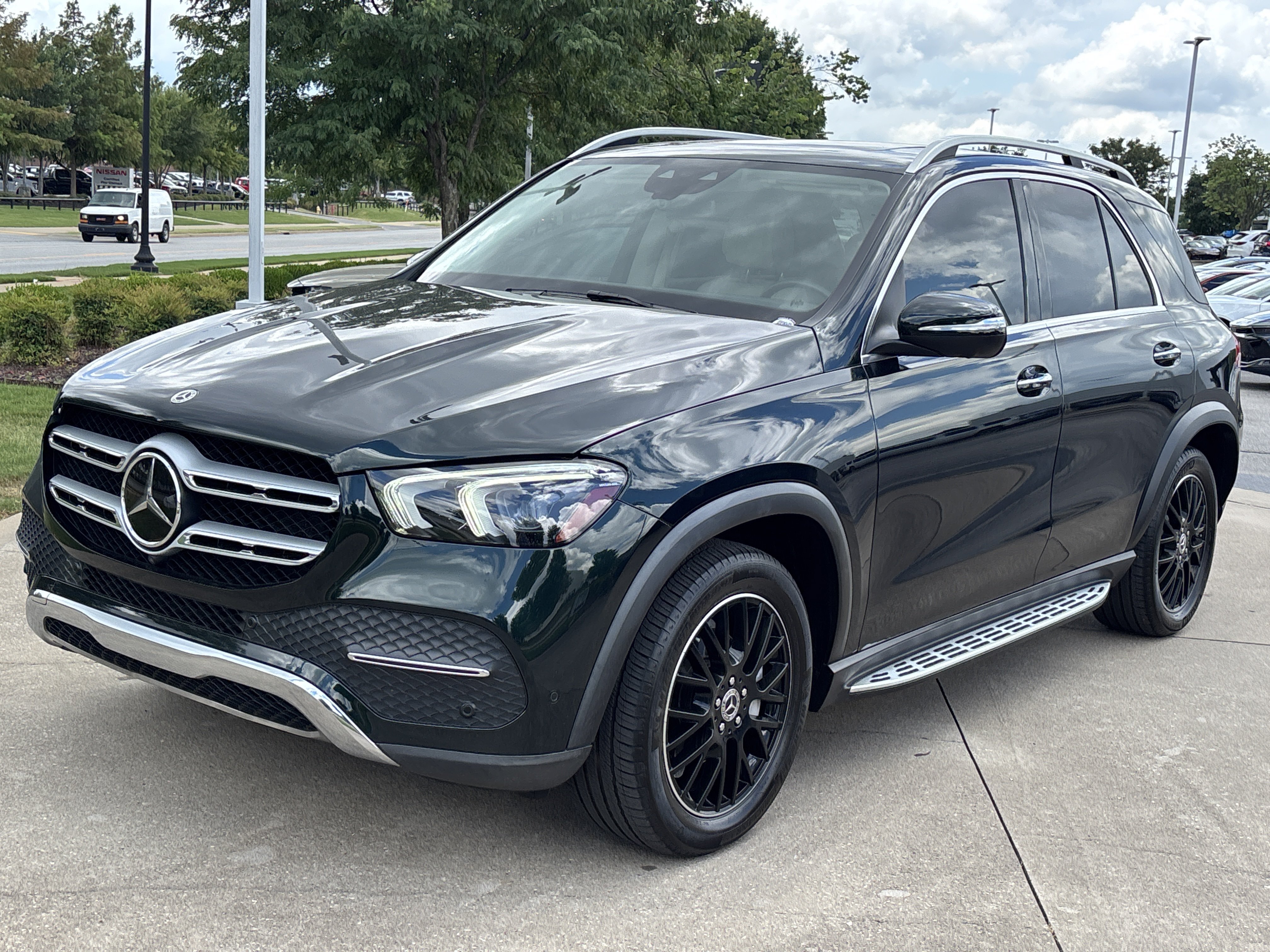 Used 2021 EMERALD GREEN METALLIC Mercedes-Benz  image 13