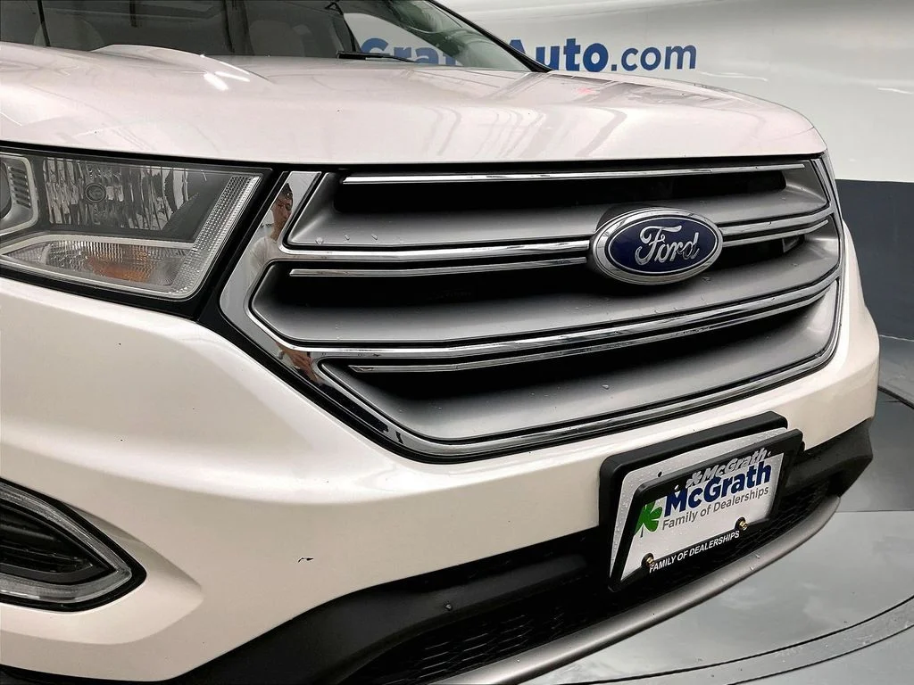 Used 2016 White Ford Titanium image 32