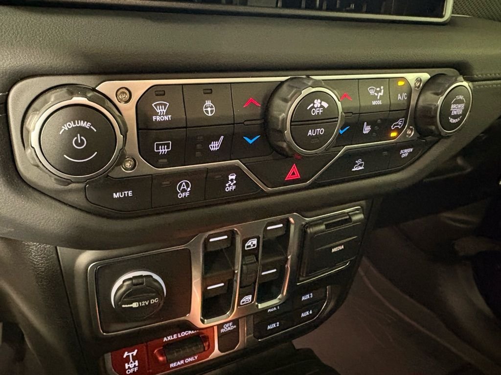 New 2026 Reign Jeep Mojave image 26