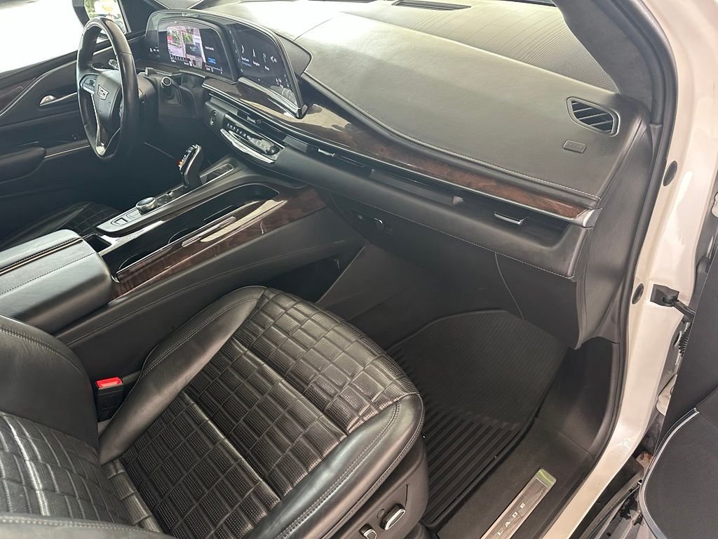 Used 2021 White Cadillac Sport Platinum image 40