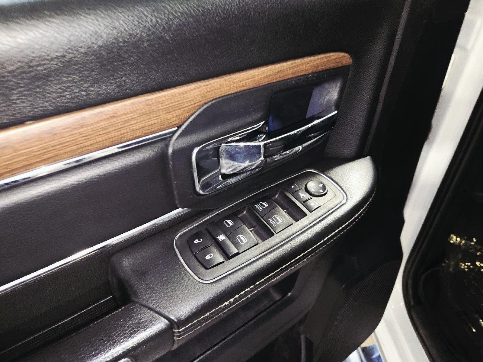 Used 2016 Bright White Clearcoat Ram Laramie image 20