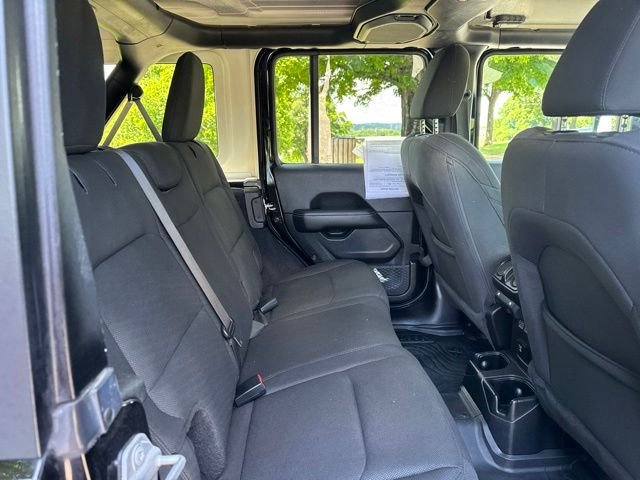 Used 2019 Black Jeep Unlimited Sahara image 11
