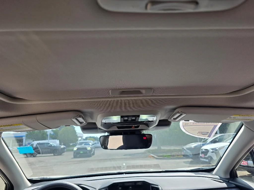 2025 Subaru Crosstrek Premium - Photo 12