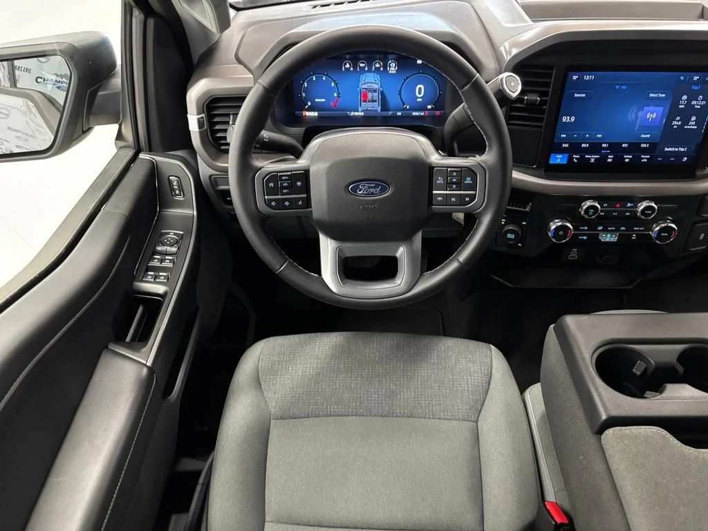 Used 2025 Silver Ford XLT image 18
