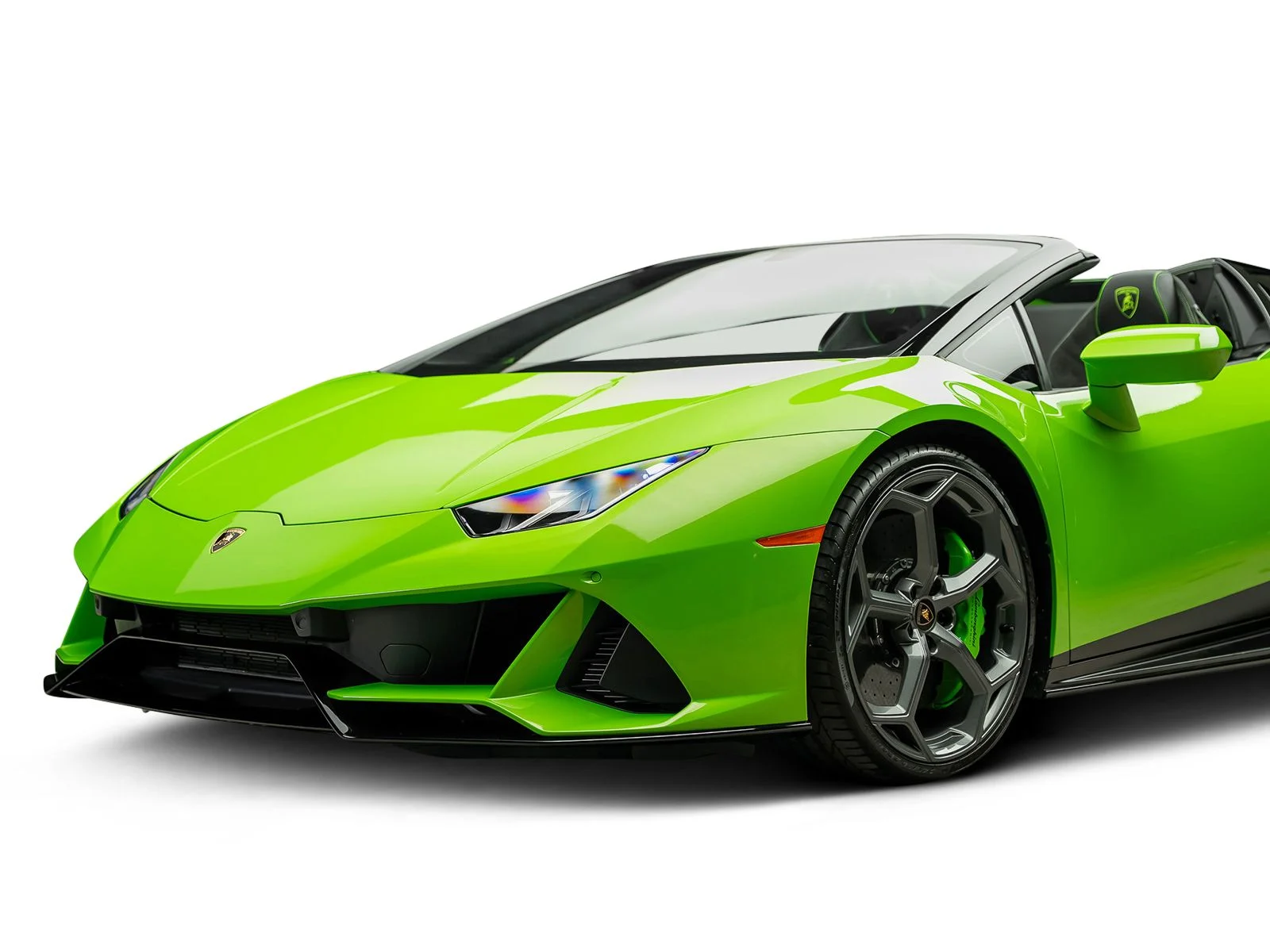 Used 2024 Green Lamborghini Base image 15