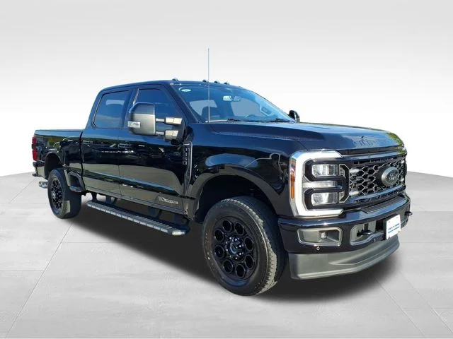 Used 2025 Black Ford Lariat image 13