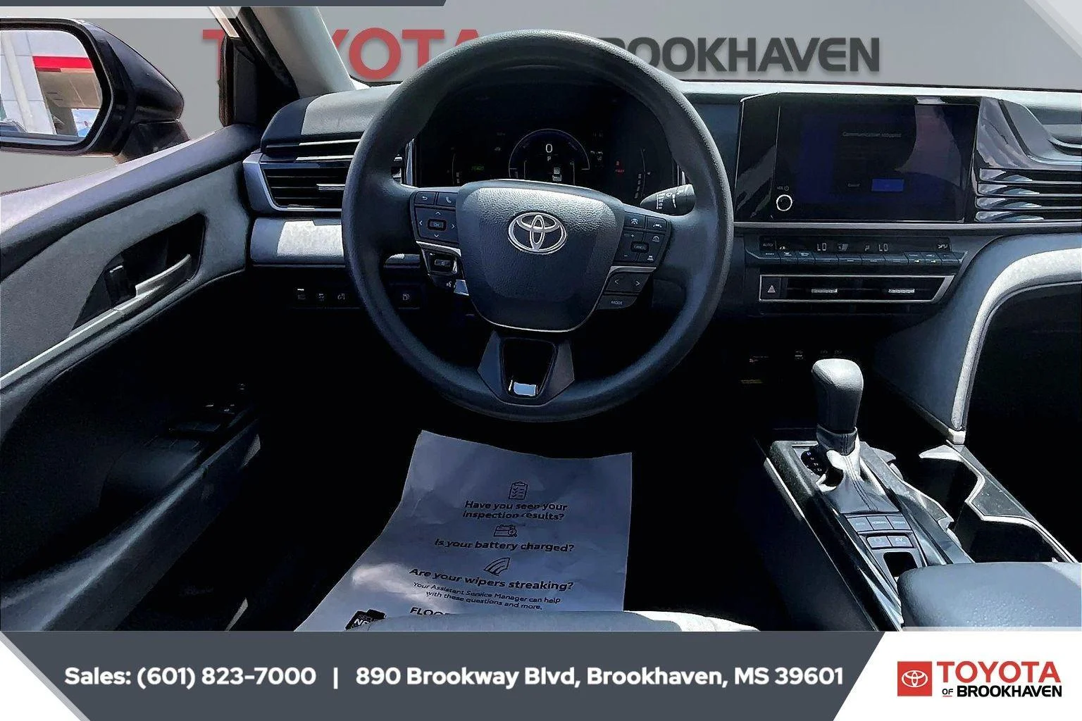 Used 2025 Underground Toyota LE image 5