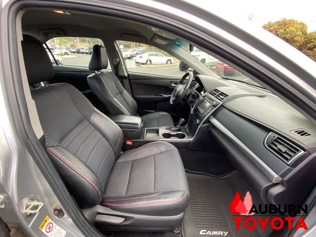 Used 2015 Celestial Silver Metallic Toyota SE image 11