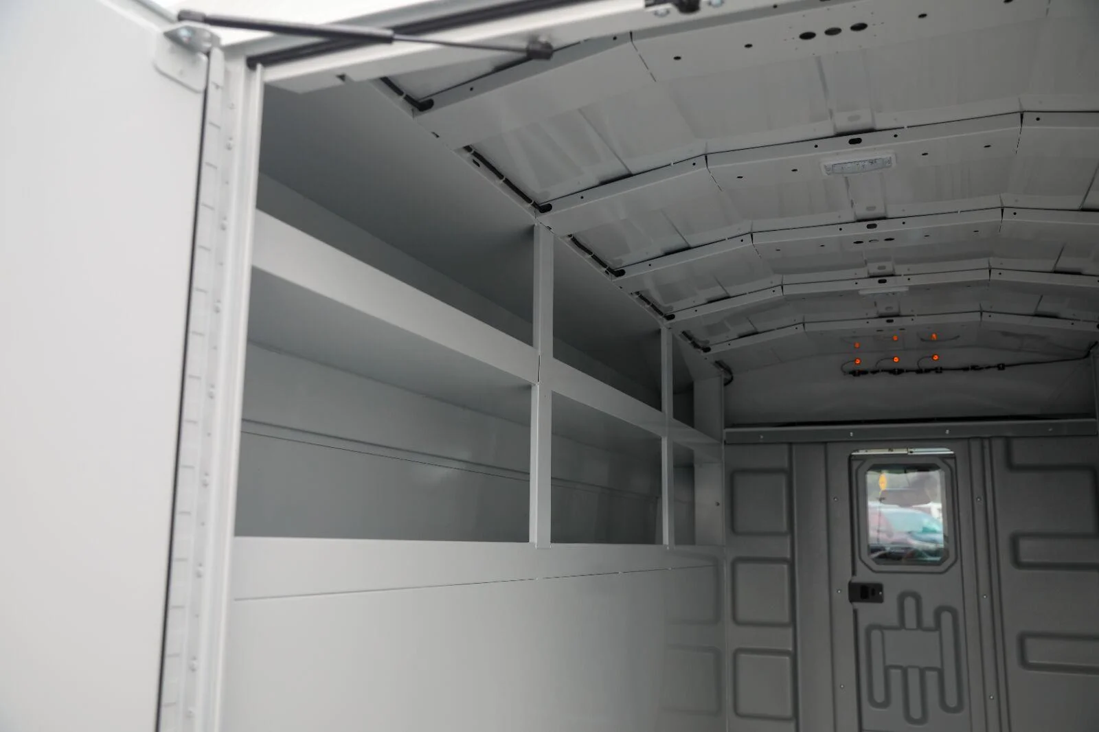 New 2027 Oxford White Ford E-350 SRW image 15