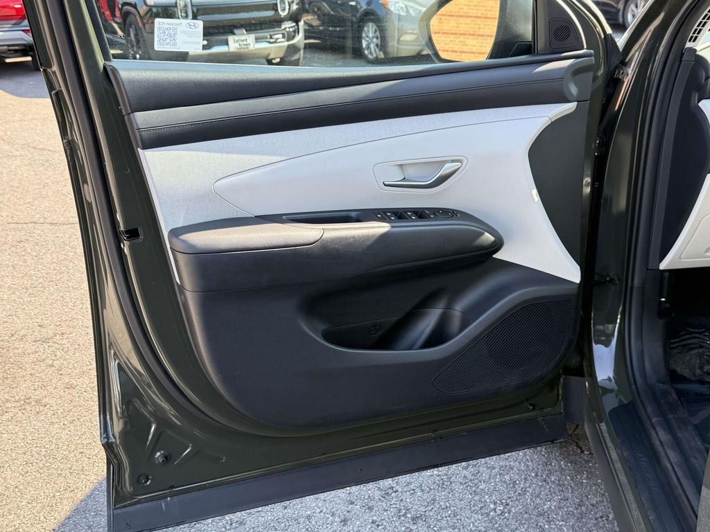 Certified Used 2025 Green Hyundai SEL Convenience image 29