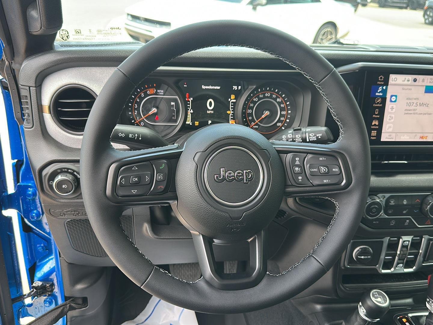 New 2026 Hydro Blue Pearl-Coat Exterior Paint Jeep Sport S image 14