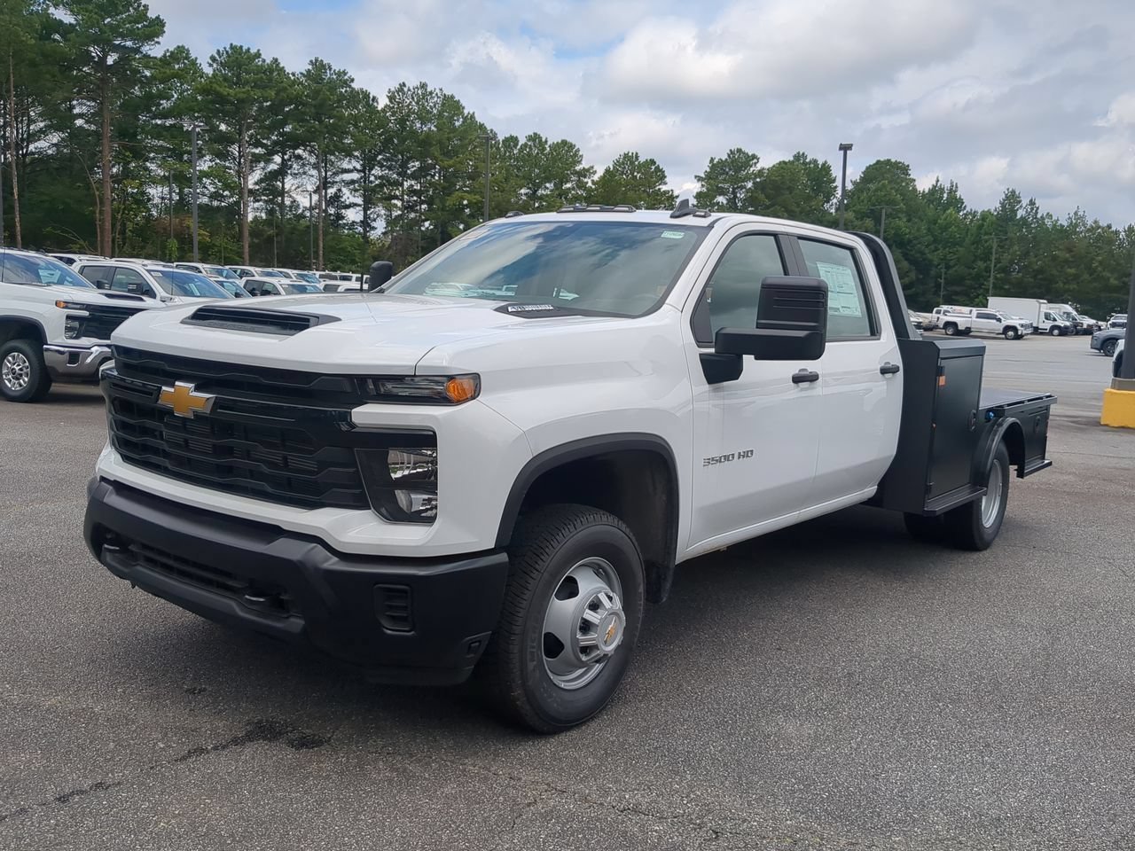 New 2026 Summit White Chevrolet Work Truck image 4