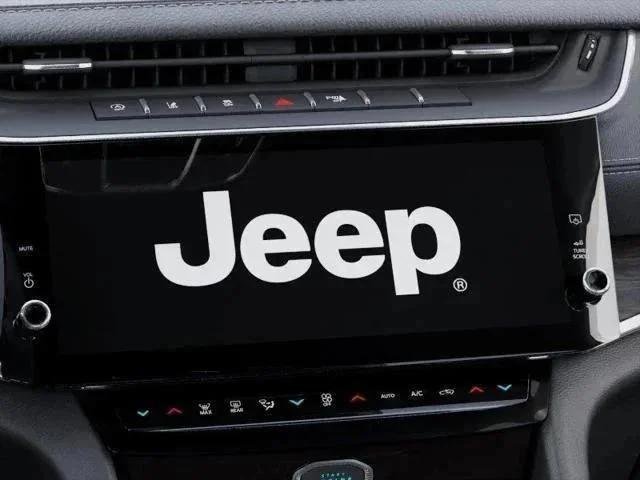 New 2026 Bright White Clear-Coat Exterior Paint Jeep Limited image 18