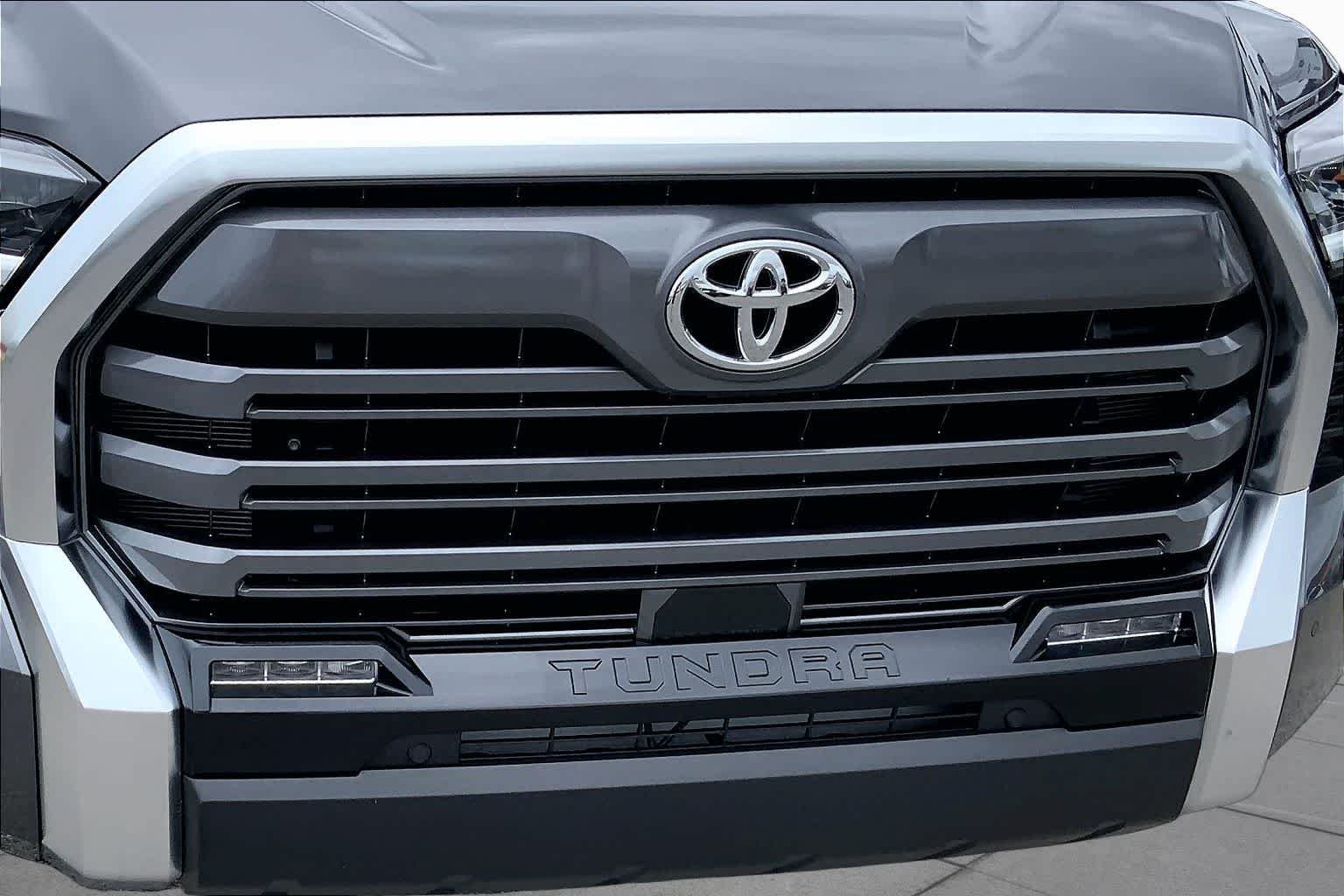Used 2025 Magnetic Gray Metallic Toyota Limited image 29