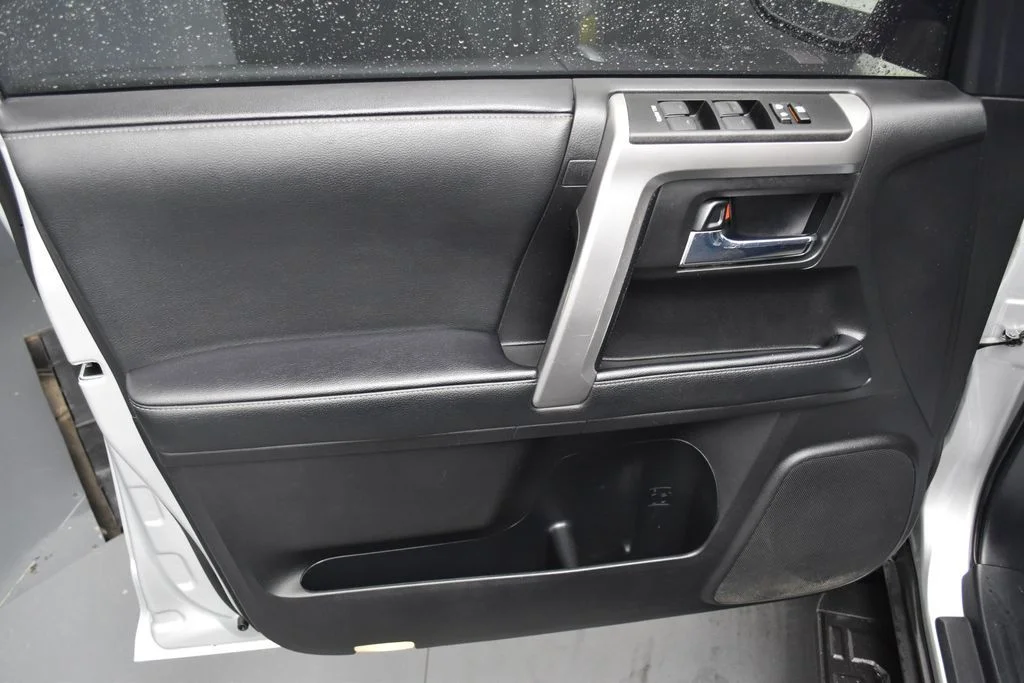 Used 2020 Silver Toyota SR5 image 20