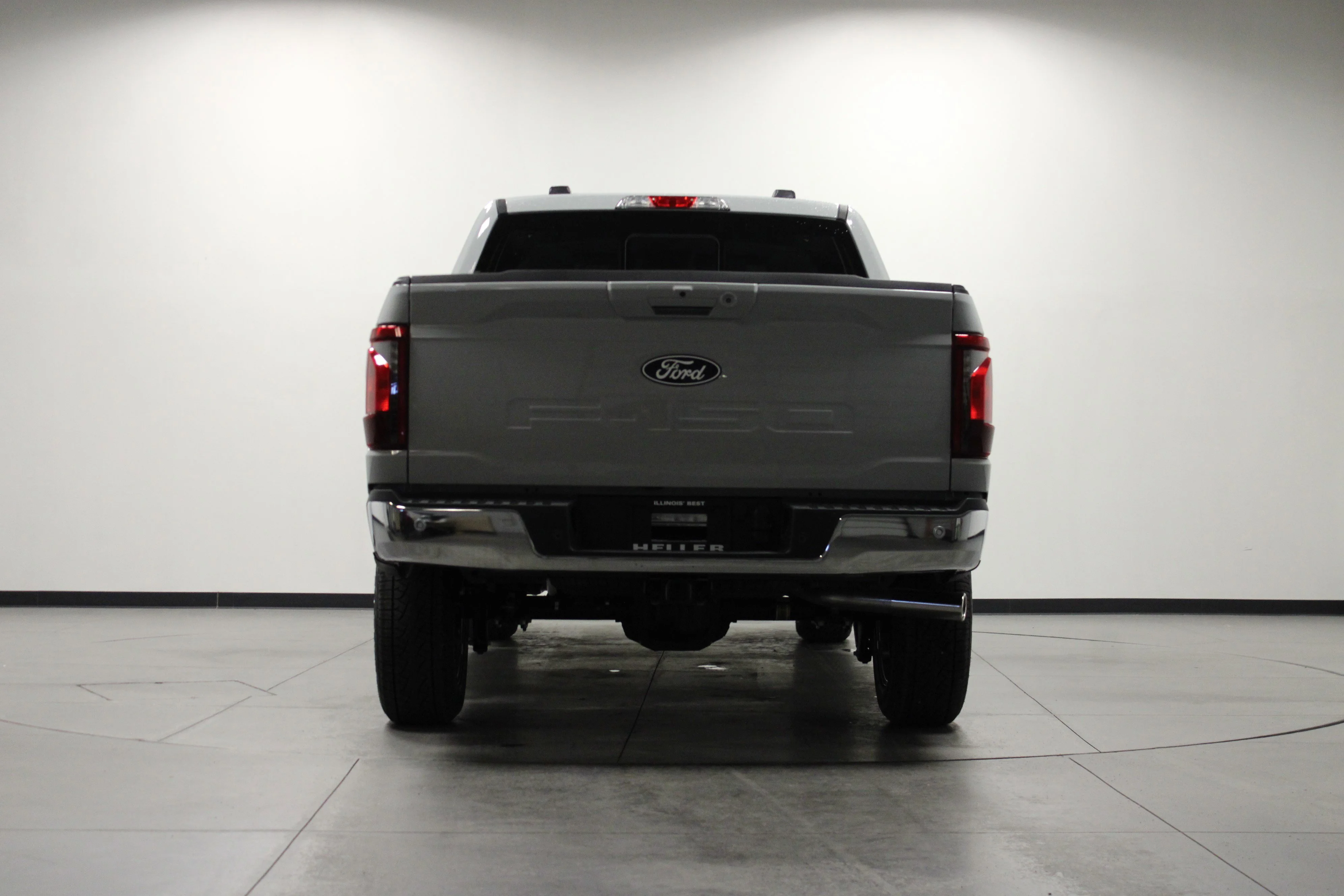 New 2026 Avalanche Ford XLT image 5