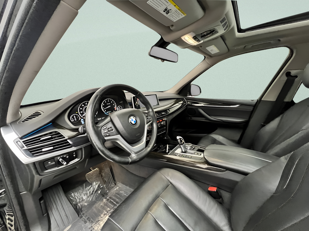 Used 2015 Black Sapphire Metallic BMW xDrive35i image 8