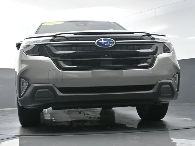 Used 2025 Beige Subaru Touring image 33