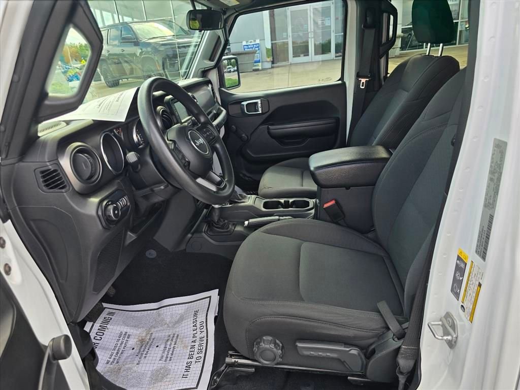 Used 2021 White Jeep Unlimited Willys image 11