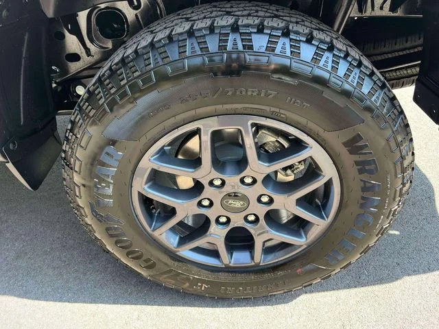 New 2026 Oxford White Ford XLT image 12