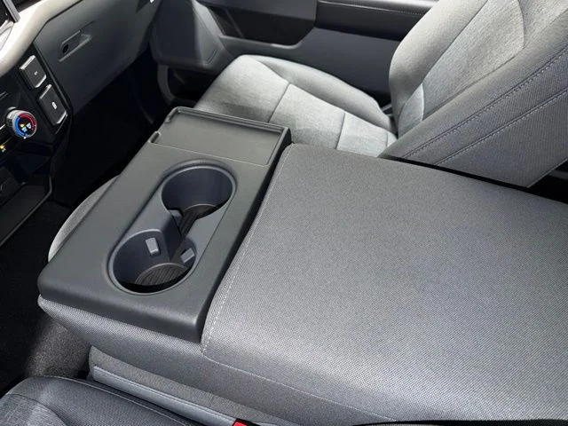 New 2026 Oxford White Ford XLT image 19