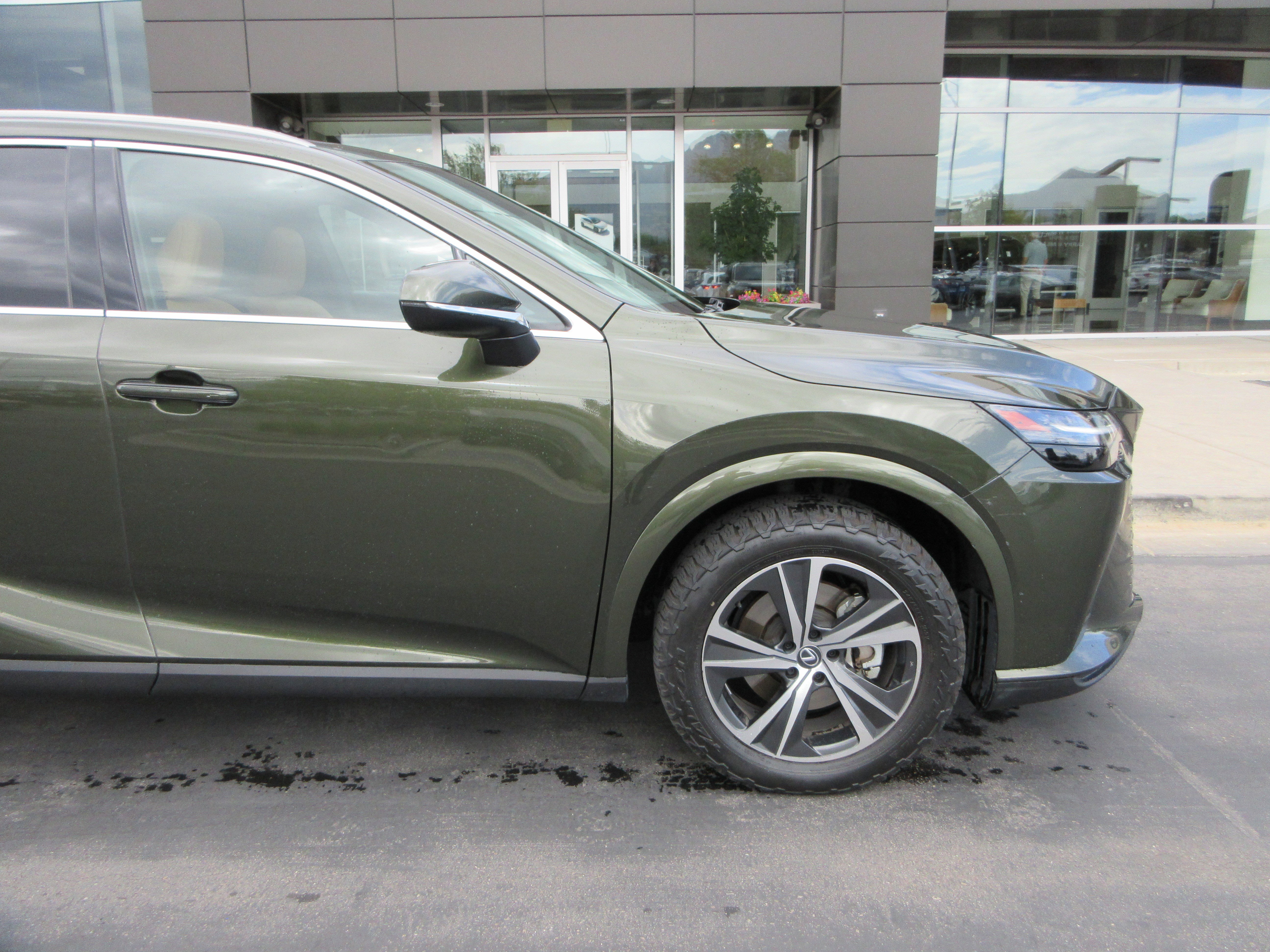 Used 2023 Green Pearl Lexus 350 Premium Plus image 12