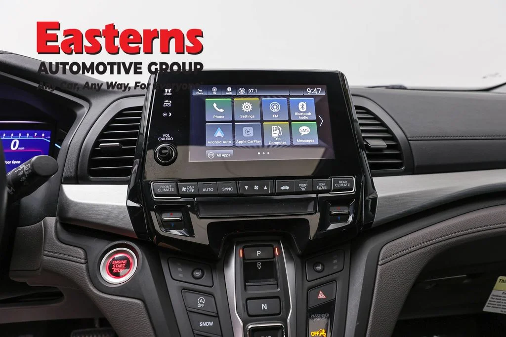 Used 2023 Silver Honda EX-L image 11