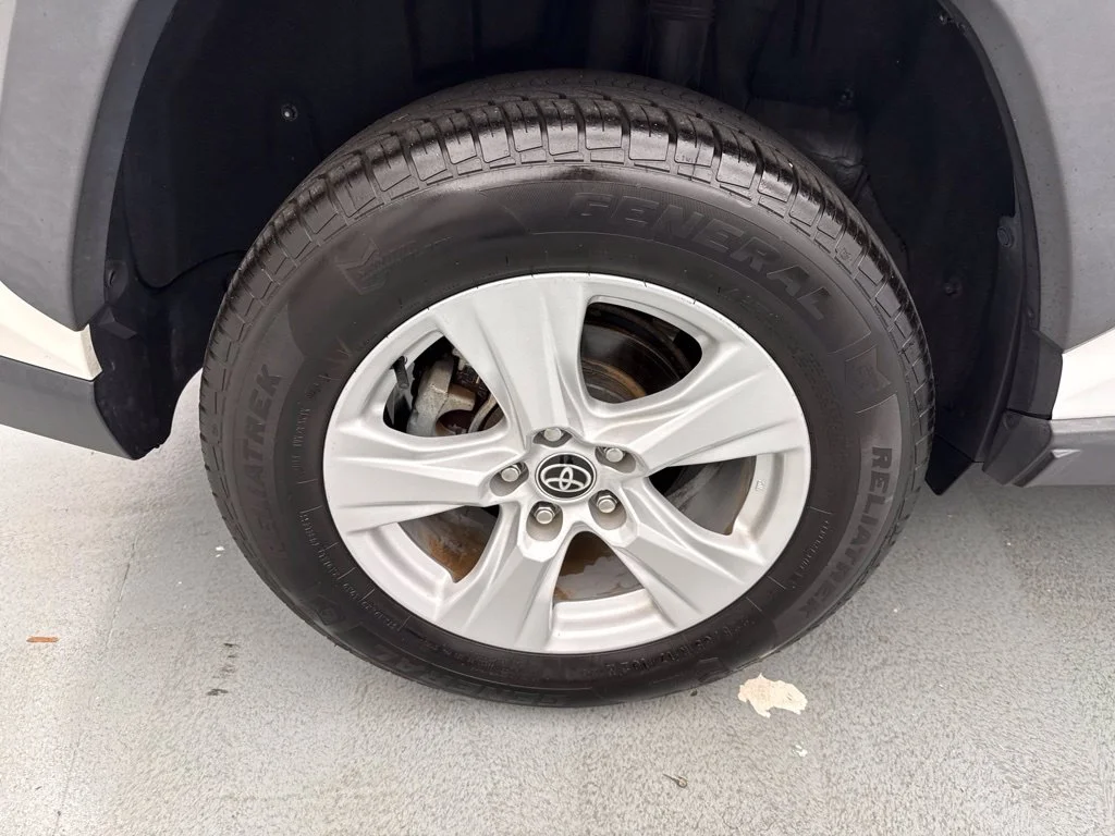 Used 2021 Super White Toyota XLE image 11