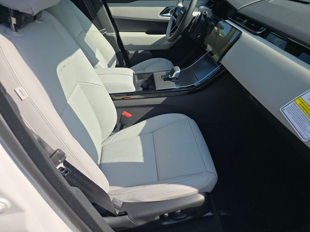 New 2026 Fuji White Land Rover S image 12