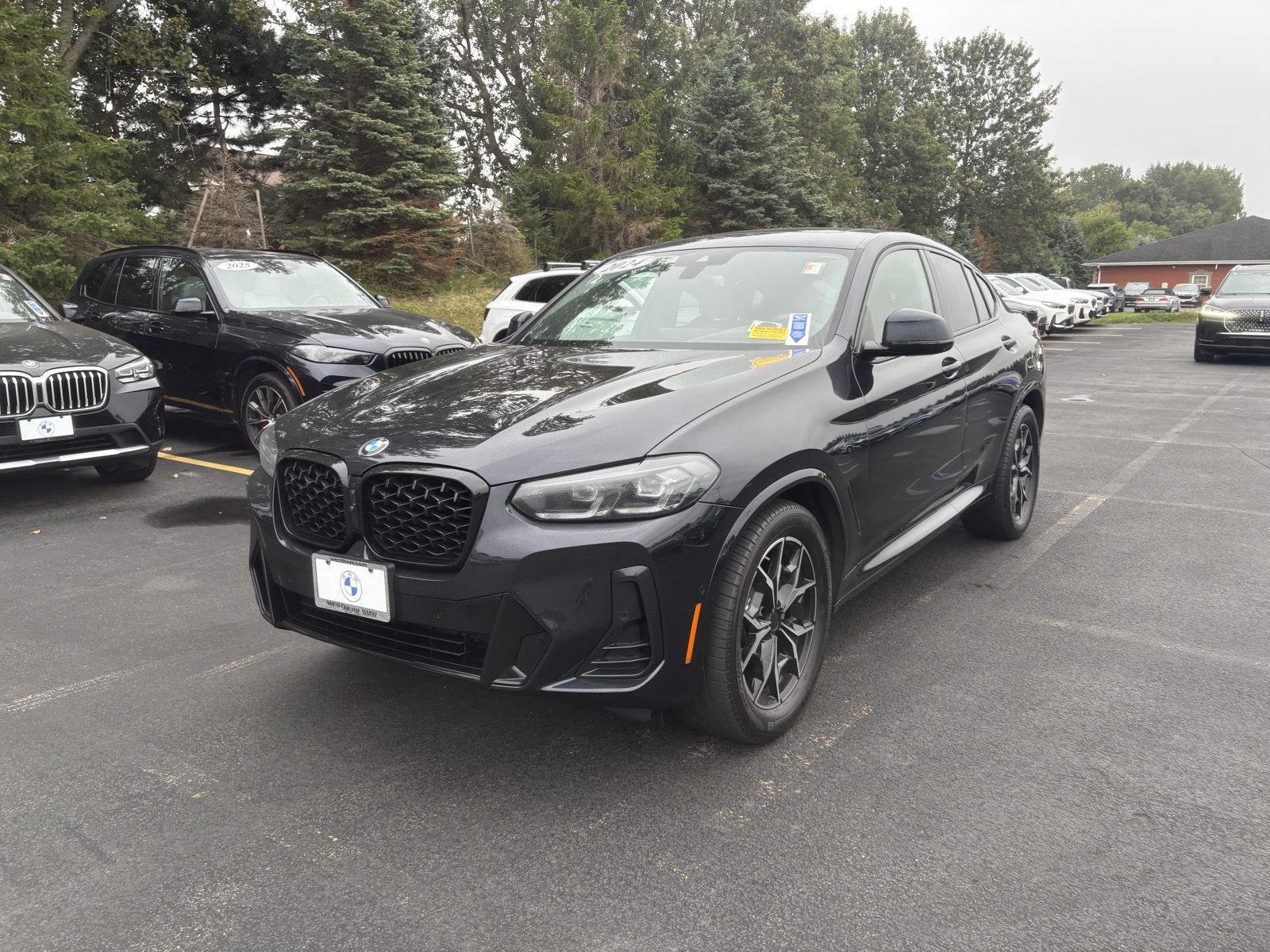 Used 2024 Carbon Black Metallic BMW xDrive30i image 3