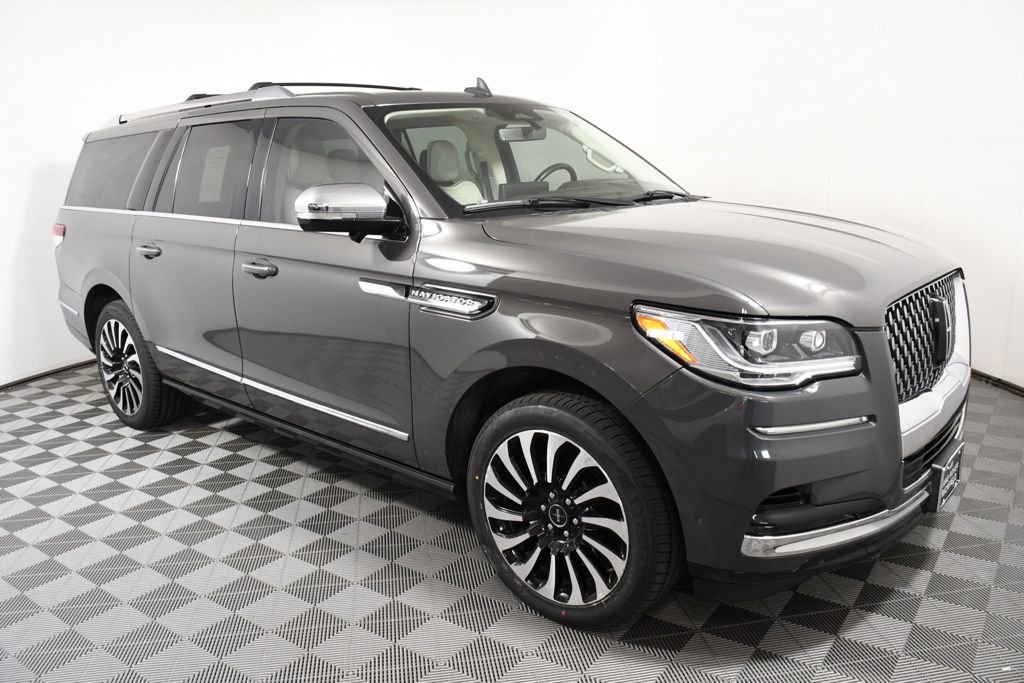 Used 2022 Chroma Caviar Dark Gray Metallic Clearcoat Lincoln Black Label image 8