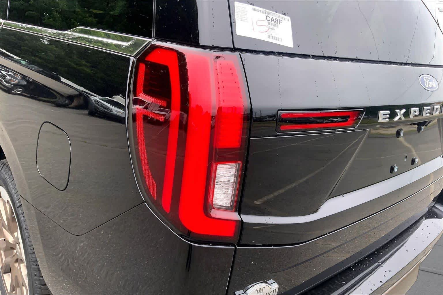 New 2027 Agate Black Metallic Ford King Ranch image 5