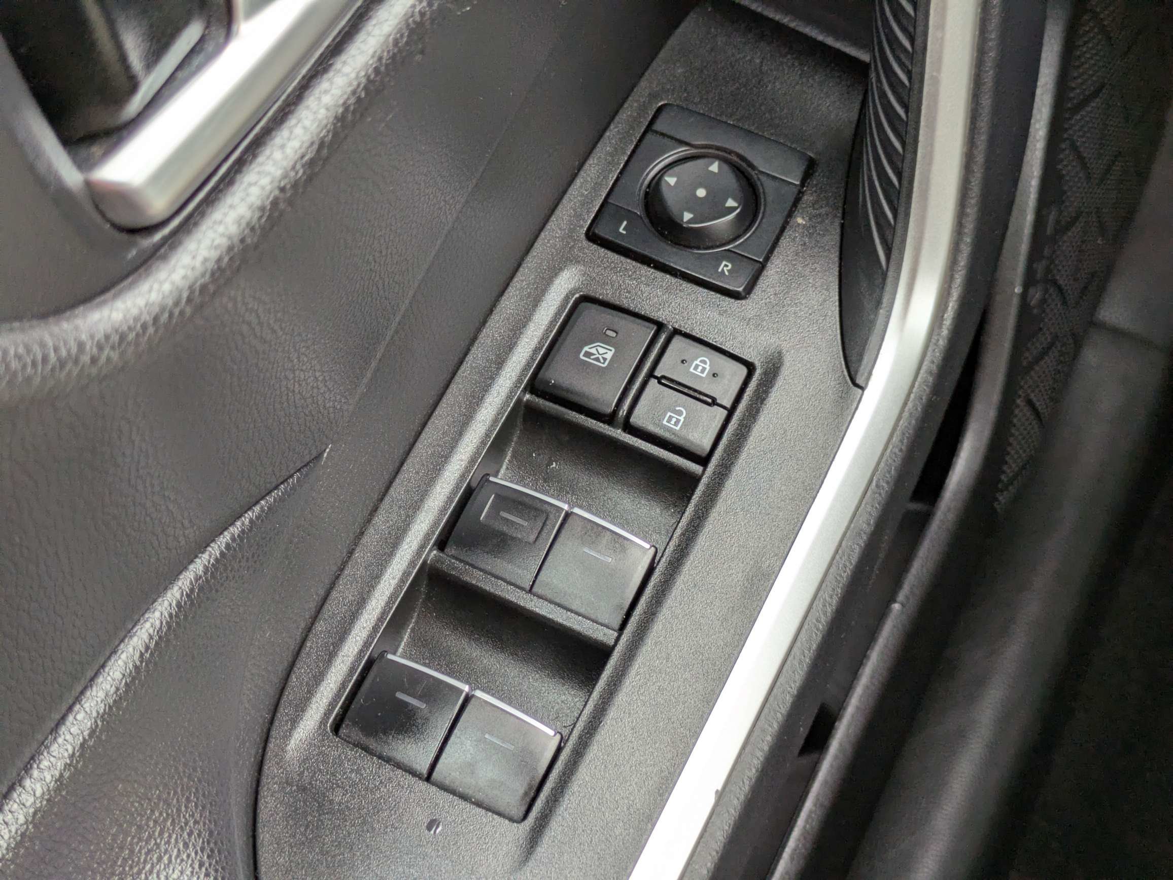 Used 2025 Magnetic Gray Metallic Toyota XLE image 23