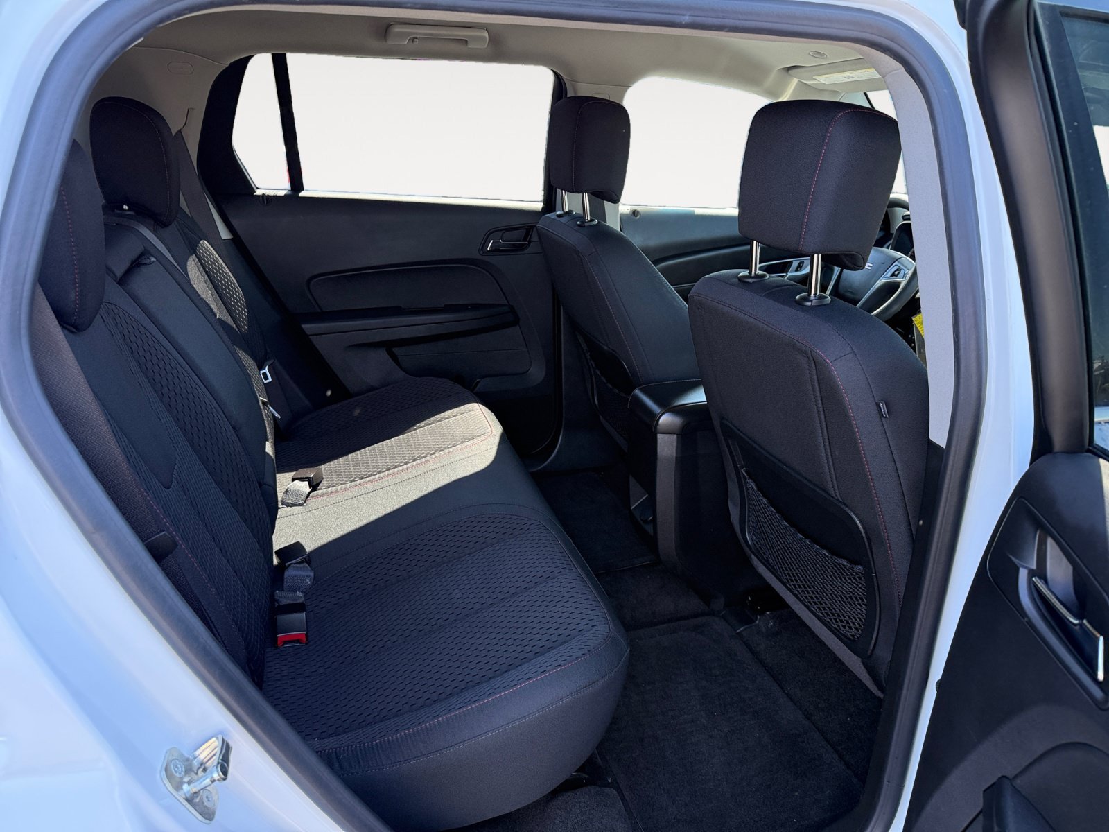 Used 2015 Summit White GMC SLE-1 image 18
