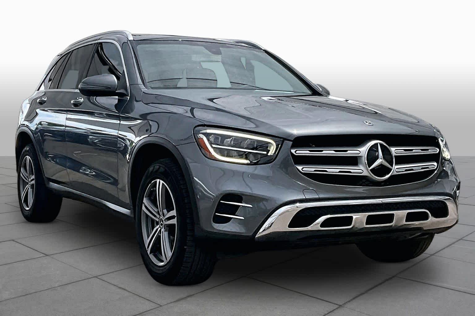 Used 2020 Selenite Grey Metallic Mercedes-Benz GLC 300 image 3