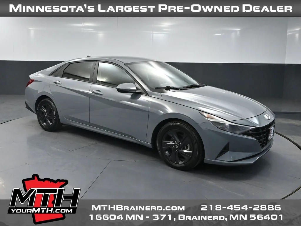 Used 2021 Gray Hyundai SEL image 1