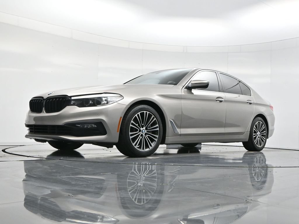 Used 2017 Cashmere Silver Metallic BMW 530i xDrive image 46