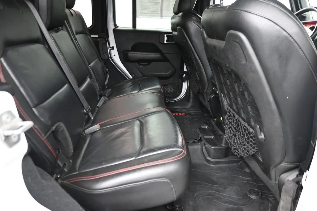 Used 2018 White Jeep Unlimited Rubicon image 10