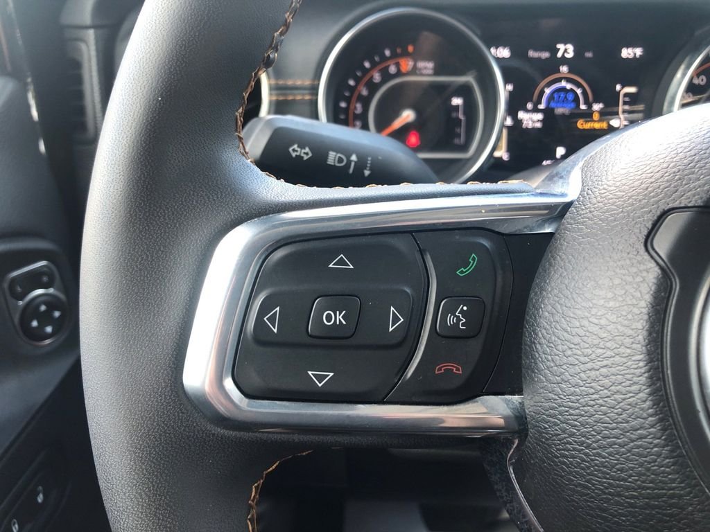 Used 2023 Black Jeep Overland image 28