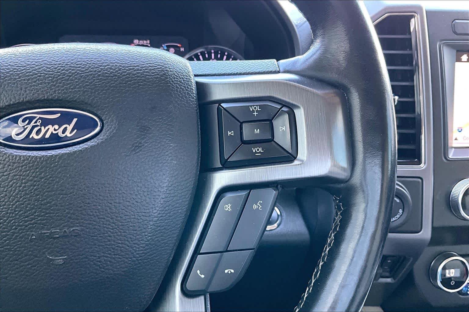 Used 2019 White Platinum Metallic Tri-Coat Ford Platinum image 24
