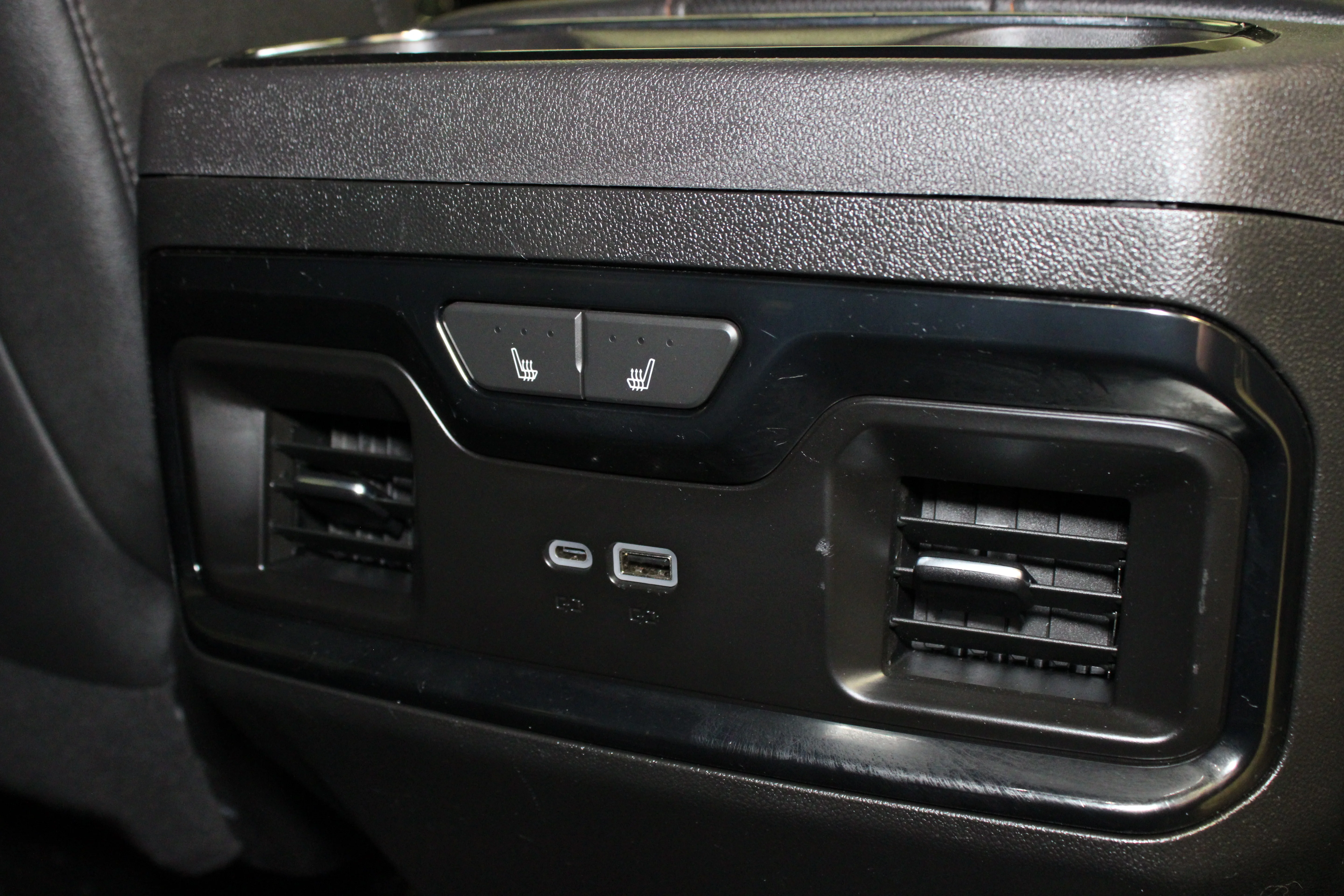 Used 2023 Onyx Black GMC AT4 image 17