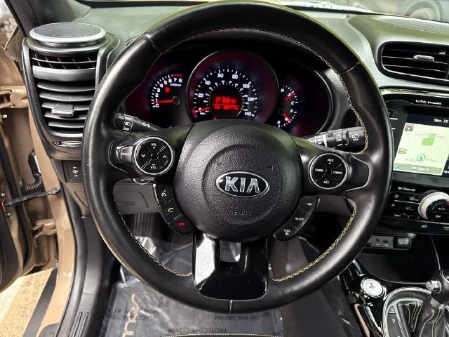 Used 2015 Latte Brown Kia Plus image 18