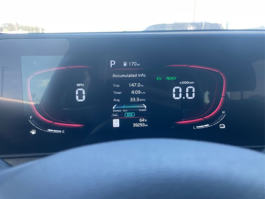 Used 2025 Snow White Pearl Kia EX image 13