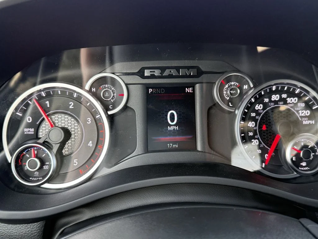 2026 RAM 3500 Tradesman - Photo 37