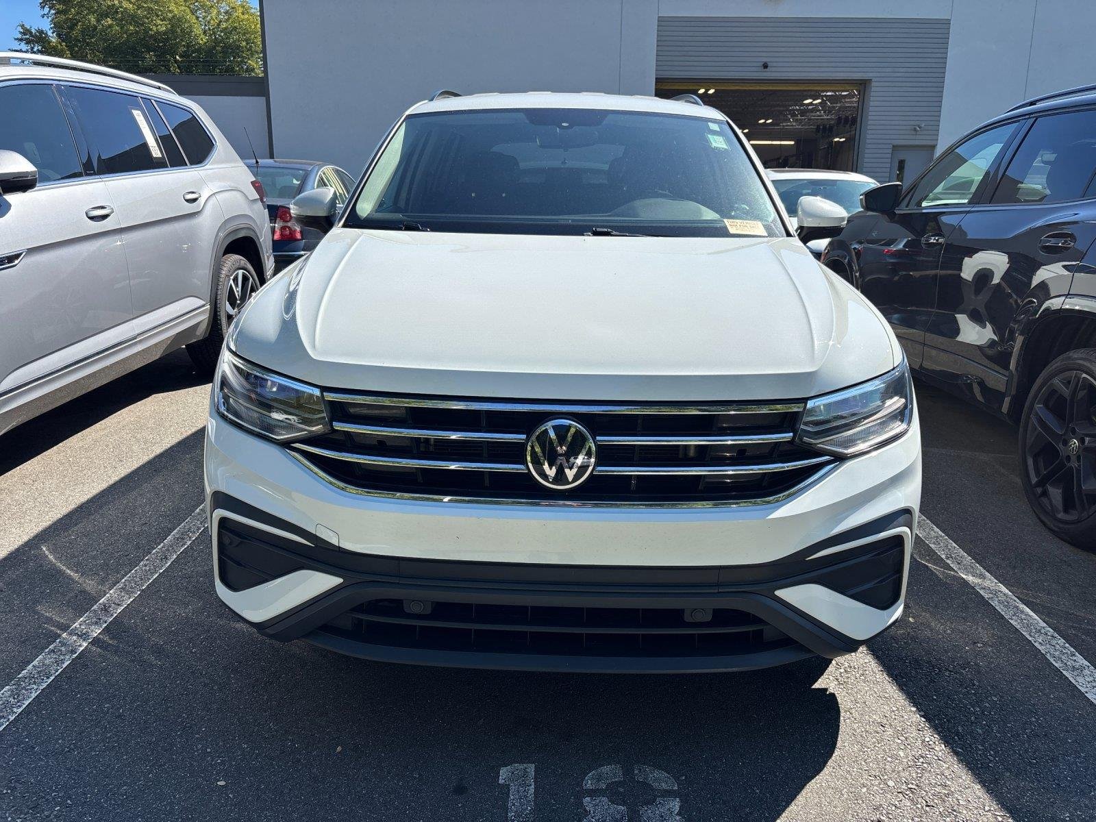 Used 2023 PURE WHITE VOLKSWAGEN S image 7