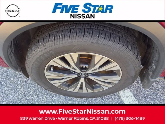 Used 2021 Red Nissan SV image 17