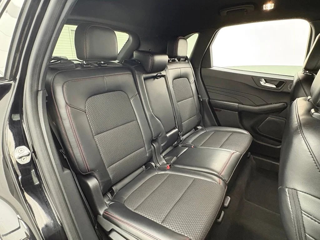 Used 2023 Agate Black Metallic Ford ST-Line Select image 37